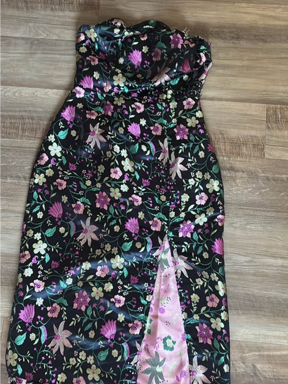Strapless Black Dress with iridescent floral pattern and high slit